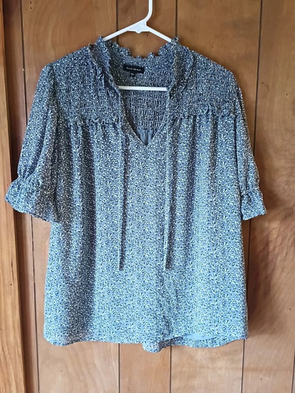 Pleione Women's Blouse Top Size L Blue Floral Print Tie Neck Short Sleeve
